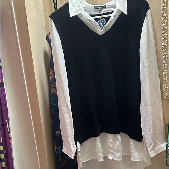 Adrianna Papell Tops - Adrianna Papell Black and White Layered Blouse